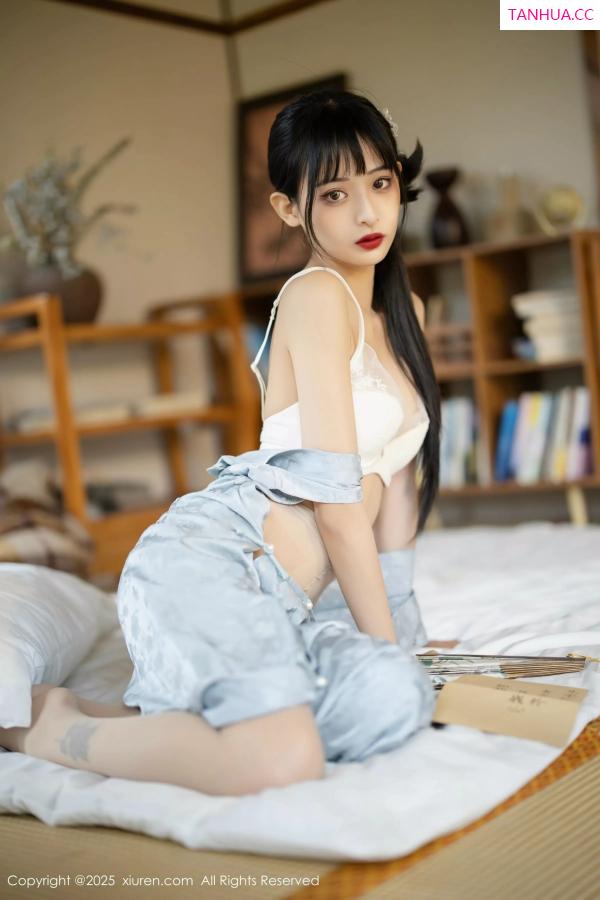   [XiuRen]高清写真图 2025.05.15 No.10278 茂木希子 日式旗袍第37张图片
